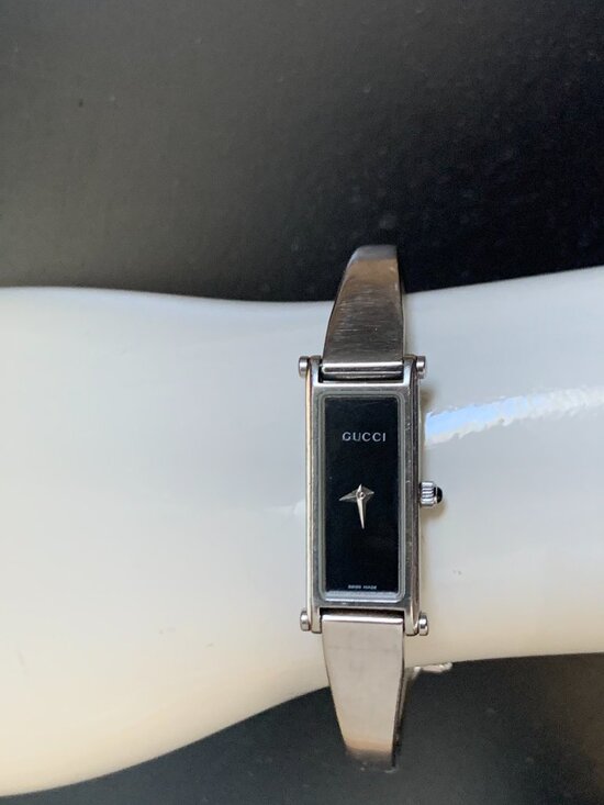 Gucci Vintage G Frame rectangle Silver watch black face main image 7